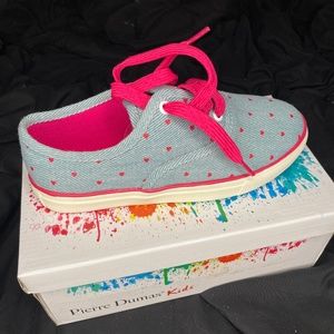 Kids shoes